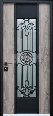 Дверь МДФ с ковкой и стеклом КВ-26